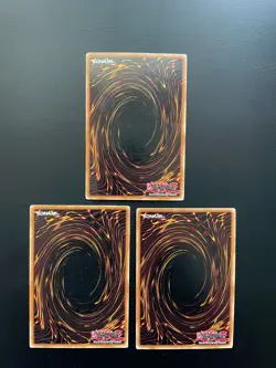 Yugioh Apprentice Magician SD6-EN007 1st Edition Common Damaged X3 - Image 2