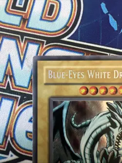 Blue-Eyes White Dragon Secret Rare Card FL1-EN001 Limited Edition NM LP - Image 3