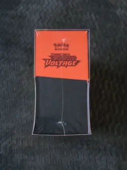 Pokemon - Vivid Voltage Elite Trainer Box - Image 5