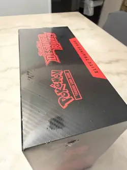 Pokemon TCG Destined Rivals ETB Elite Trainer Box - Image 4