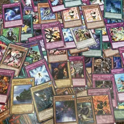 Yugioh! 100 lot. SUPER Mega Cards Plus 4 Rares + Holo Super/Ultra Rare - Image 1