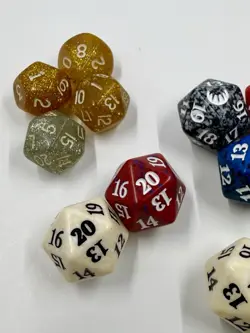 Lot of (23) MTG Magic the Gathering Spindown D20 Dice D10 Various Sets Promos - Image 5