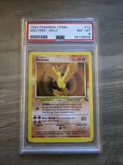 1999 POKEMON FOSSIL #12 MOLTRES-HOLO PSA 8 - Image 1