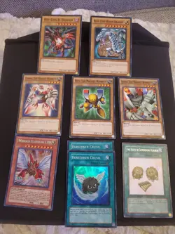 Yugioh Card Lot Blue Eyes White Dragon Red Eyes Kuriboh Magnet Warrior NM/LP - Image 1