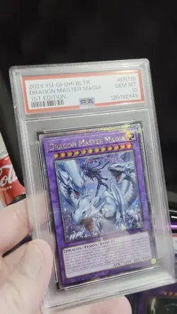 Yu-Gi-Oh! Dragon Master Magia 1st Edition Quarter Century BLTR-EN118 PSA 10 EU - Image 2