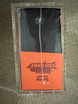 POKEMON VIVID VOLTAGE ELITE TRAINER BOX SEALED with acrylic case - Image 5