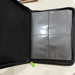 Vault X 4 Pocket Trading Card Zip Binder, 160 Cards - Image 3