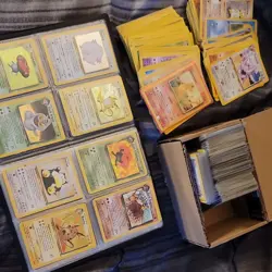 Pokemon lot with binder, hundreds of cards 2+LBS - Image 1
