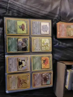 Pokemon lot with binder, hundreds of cards 2+LBS - Image 5