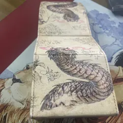 Ultimate Guard Sidewinder Xenoskin Deck Case Bloomburrow, Rottenmouth, Viper - Image 3