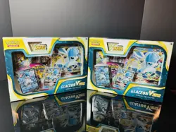 Pokemon Glaceon VSTAR Special Collection Box Set - Image 1