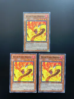 Yugioh Solar Flare Dragon SD3-EN008 1st Edition Common Damaged X3 - Image 1