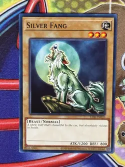 Yugioh Silver Fang LOB-EN010 Single - Image 1
