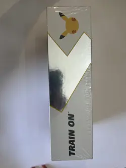 Pokemon TCG Celebrations Ultra-Premium Collection Box (SEALED) 25th Anniversary - Image 3