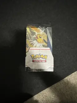 Pokemon TCG V Heroes Bundle Tins: 2-Pack of Vaporeon & Umbreon Brand New Sealed - Image 2