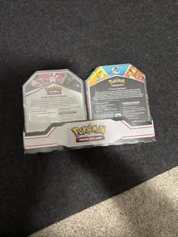 Pokemon TCG V Heroes Bundle Tins: 2-Pack of Vaporeon & Umbreon Brand New Sealed - Image 3