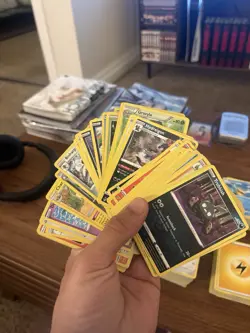 Pokemon TCG Cards Bulk Lot of 500 Cards - Rare+UC+Common- Random cards - Image 4