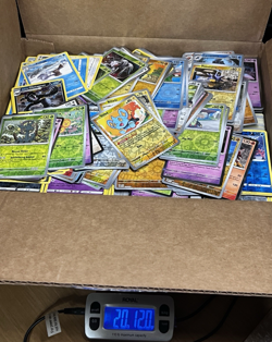 HUGE Pokemon BULK lot 20lbs 4000 Cards Common Uncommon HOLO RARE Reverse Holo - Image 1