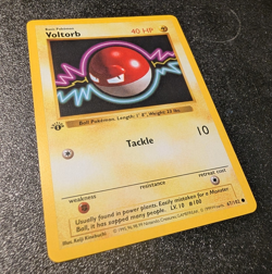 Pokemon Base Set Voltorb 67/102 Shadowless 1st Edition - Image 2