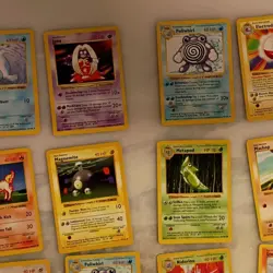 Pokemon Base Set Shadowless Card Lot (18 Cards) - Image 2