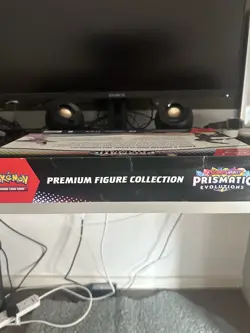Pokemon TCG Prismatic Evolutions Premium Figure Collection Box *Damaged*. - Image 4