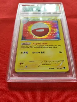 Graded Pokemon: Electrode Plasma Freeze 2013 Holo Rare #33/116 - PSA 8 - C69 - Image 4