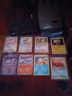 Pokemon Black White/X&Y Holo/reverse Holo 8 card Lot from light to heavy play - Image 1