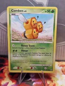 Pokemon TCG Combee Majestic Dawn 59 Regular Common - Image 1
