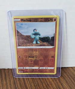 Machop 86/196 - Pokemon TCG Lost Origin Set - Reverse Holo Common NM/M - Image 1