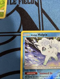 POKEMON COSMIC ECLIPSE ALOLAN VULPIX 39/236 COMMON REVERSE HOLO NM - Image 2