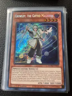 *** CROWLEY, THE GIFTED MAGISTUS *** 1ST EDITION SECRET RARE BLMM-EN041 YUGIOH! - Image 1