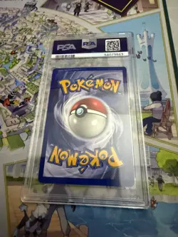 1999 POKEMON FOSSIL #4 DRAGONITE-HOLO PSA 8 - Image 2