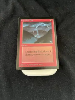 Magic the Gathering Beta Lightning Bolt NM - Image 4