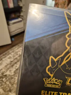 2x Pokemon TCG Crown Zenith Elite Trainer Box ETB New/Sealed *Tear in Seal* - Image 4