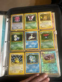 500 + cards 1995 Blastoise 002/102 Base Set (Shadowless) Holo - Image 2
