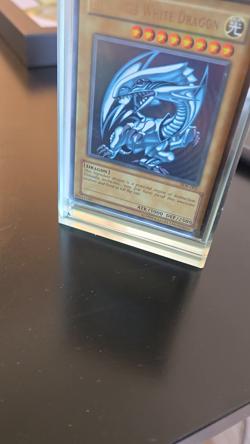 Yu-Gi-Oh! Blue-Eyes White Dragon Starter Deck Kaiba SDK-001 With Case - Image 2