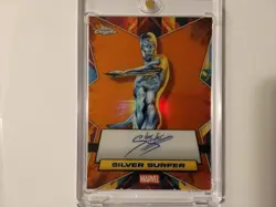 2025 TOPPS CHROME MARVEL FACSIMILE AUTO ORANGE /25 SILVER SURFER #FA-SS SSP - Image 1