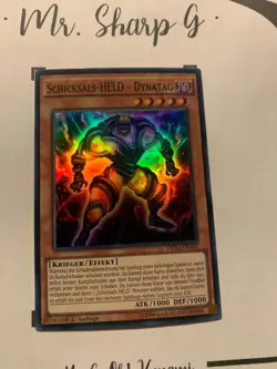 SCHICKSALS-HELD - DYNATAG - 1. AUFLAGE DESO-DE002 DE Yu-Gi-Oh! CARD SUPER RARE - Image 5