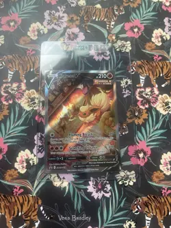 Pokemon TCG Flareon V SWSH179 Promo Single Strike Foil Sword & Shield English - Image 1