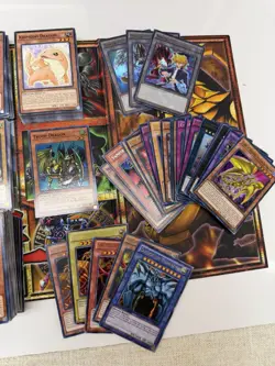 Yu-Gi-Oh Card Lot 200+ w Legendary Collection Box Holo Cards - Image 4