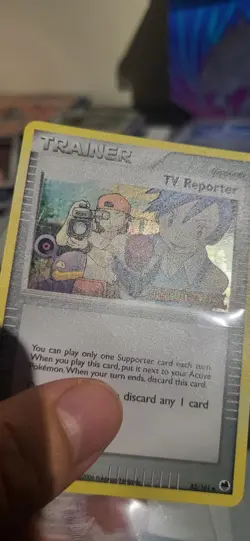 TV Reporter 82/101 EX Dragon Frontiers Reverse Holo Stamped Pokemon Card TCG - Image 2