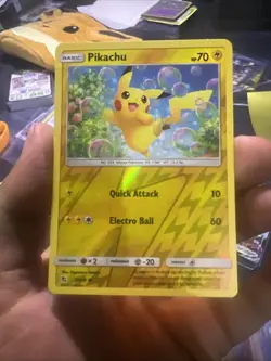Pikachu 19/68 Hidden Fates 2019 REVERSE HOLO FOIL Pokemon TCG Card - NM - Image 1