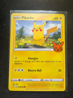 Pokemon TCG Pikachu 049/203 Trick or Trade NEAR MINT - Image 1