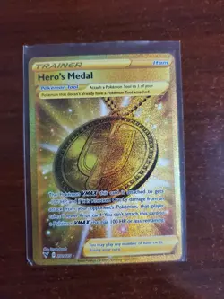 Pokemon TCG Vivid Voltage Hero's Medal Gold Secret Ultra Rare Card #201/185 - Image 1