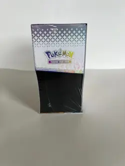 Pokemon TCG Prismatic Evolutions ETB Elite Trainer Box - Fully Sealed #P2 - Image 4
