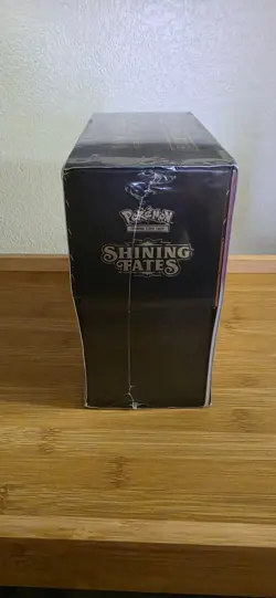 Pokemon TCG Shining Fates Elite Trainer Box (ETB) New Sealed 820650828171 - Image 4
