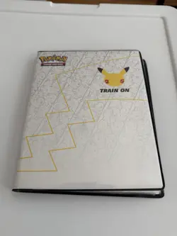 Pokemon 25th Anniversary Collector's Binder + 17 Jumbo Card Lot NM-MINT - Image 2