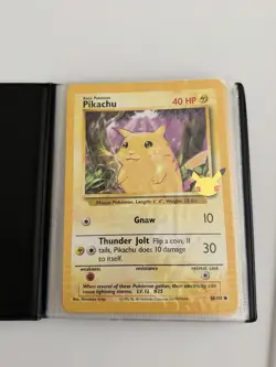 Pokemon 25th Anniversary Collector's Binder + 17 Jumbo Card Lot NM-MINT - Image 3