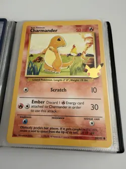 Pokemon 25th Anniversary Collector's Binder + 17 Jumbo Card Lot NM-MINT - Image 5