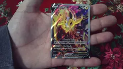 Pokemon Card TCG - Jolteon V - Black Star Promo SWSH183 (NM) - Image 2